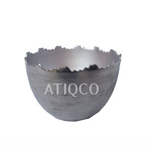 Nouveau design Bougeoirs en aluminium argenté métallique Cutwork irrégulier récipient ambiant pour la décoration de la maison bougie coupée irrégulièrement - Product Image 4