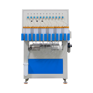 Machine automatique de fabrication d'étuis en silicone pour <span class=keywords><strong>Airpods</strong></span> 12 couleurs, machine de distribution de PVC pour chaussures, pour la création de patchs 2D 3D et de porte-clés - Product Image 6