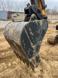 Excavatrice Hyundai Rabex 6 tonnes avec moteur Komatsu/Cat nouvelle condition garantie 1 an meilleure marque creusage de roches seau d'occasion - Product Image 2