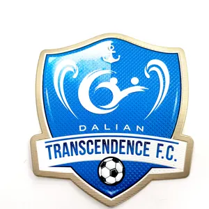 Fútbol escudo TPU proceso de transferencia etiquetas parches personalizados suave TPU PVC plástico al por mayor personalizado 3D Logo azul impreso 500 Uds