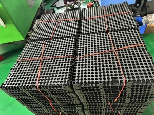 Planche de drainage alvéolée stratifiée avec <span class=keywords><strong>géotextile</strong></span>, plaque composite <span class=keywords><strong>pour</strong></span> parking souterrain et place publique - Product Image 6