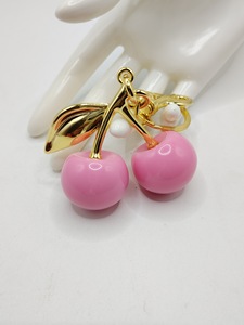 Colgante de cereza rojo y rosa para bolso, llavero de cereza, accesorio de plástico de resina brillante para bolsos y carteras <span class=keywords><strong>Coach</strong></span>, rojo - Product Image 6