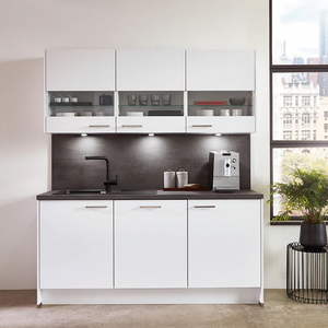 Ensemble <span class=keywords><strong>de</strong></span> meubles <span class=keywords><strong>de</strong></span> <span class=keywords><strong>cuisine</strong></span> compacts au design moderne avec armoires <span class=keywords><strong>de</strong></span> rangement <span class=keywords><strong>en</strong></span> <span class=keywords><strong>bois</strong></span>, tiroirs, évier et appareils <span class=keywords><strong>de</strong></span> cuisson à gaz - Product Image 1