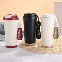 Mug droit en acier inoxydable style américain élégant 530ml, bouteille d'eau thermique chaude, infuseur de thé, paille, conception sous vide