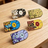 Épingles en métal avec logo personnalisé du fabricant en gros Épingles en métal plates personnalisées pour épingle en émail pour chapeau Spinner