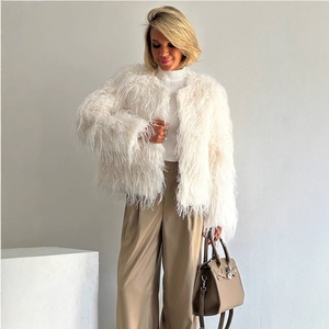 <span class=keywords><strong>Manteau</strong></span> <span class=keywords><strong>court</strong></span> en fausse fourrure tissée pour <span class=keywords><strong>femme</strong></span>, avec poches en polaire, chaud et tendance, pour l'automne - Product Image 3
