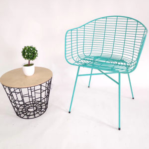 Chaise durable en fil <span class=keywords><strong>de</strong></span> métal doré avec cadre en acier, maille, design moderne pour jardin, salon, parc ou école. - Product Image 3