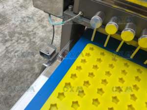 Máquina Eléctrica de Sobremesa para Depositar Gomitas, Pequeña Máquina para Hacer Chocolate, Gelatina y Caramelos Blandos para Llenado de Frascos de Vidrio para Bebidas - Product Image 4