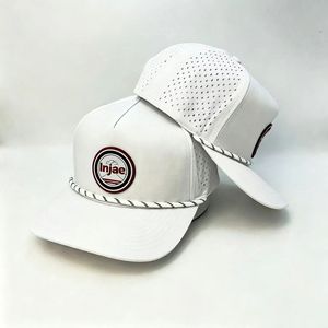 Casquette de golf perforée au laser avec patch en caoutchouc Injae personnalisé, imperméable et respirante, style trucker, pour le sport en extérieur et la protection solaire - Product Image 1