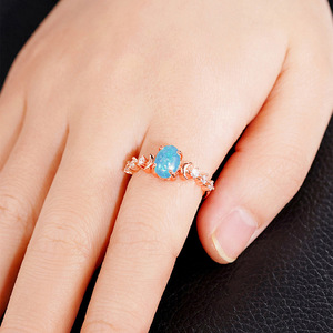 Anello Stile Luna Ovale per Donne, Design Vintage, Accessorio da Dito per Uso Quotidiano - Product Image 3