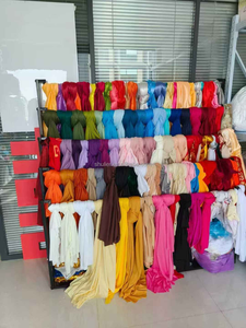 Tenda Decorativa Rosa su Misura con Drappeggio Frontale Incrociato in Seta Ghiaccio e Spandex per Sfondi di Matrimoni ed Eventi - Product Image 6