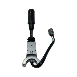 Sélecteur de vitesses Senwitt 70180295 pour chargeuse-pelleteuse, commande combinée avec faisceau de câblage - Product Image 1