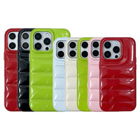Étui de téléphone matelassé en PU brillant, avec boutons métalliques et protection antichoc de l'objectif pour iPhone 17 Pro Max 18 Pro Max