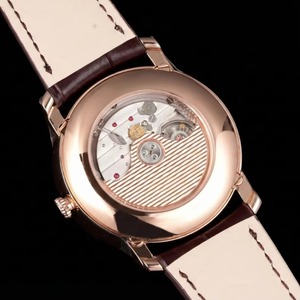 Montre multifonctionnelle de haute qualité pour hommes, design fin, bracelet en cuir élégant, montre précise - Product Image 4