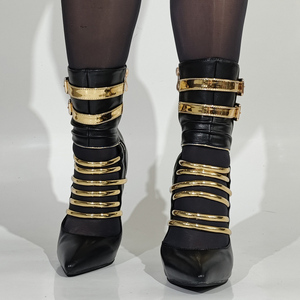 Bottes courtes pour femmes à talons hauts, grande taille 47, avec fermeture éclair latérale, boucles de ceinture dorées, lanières dorées et découpe avant, idéales pour l'été - Product Image 3