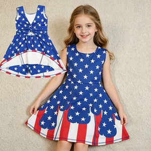 Robe de sport respirante pour petites filles, style décontracté, avec nœuds étoiles du 4 juillet, motif drapeau, pour le tennis, le yoga, et les activités sportives, avec short intégré. - Product Image 1