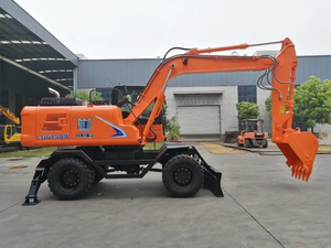 Excavadora de Ruedas Lonking CDM6150W para Tuberías Municipales, Motor de Bomba de Alta Eficiencia y Caja de Cambios para Movimiento de Tierras - Product Image 3