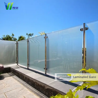 Panneau de garde-corps en verre intégré à LED Main courante d'escalier en verre trempé de 10mm avec lumières RVB Taille personnalisée disponible