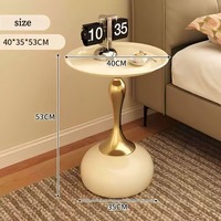 Table basse et table de chevet modernes en fer forgé couleur crème avec rangement pour petits appartements