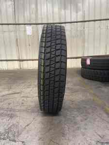 Neumático de camión radial 445/65r22.5 18r22.5 Neumáticos altos Vehículos Neumáticos de camión radiales 315/80r22.5 - Product Image 3