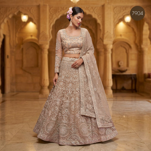 Conjunto de Lehenga Choli de Lujo en Color Beige con Lentejuelas y Bordado Zari, Manga Larga, para Bodas y Fiestas Indias y Pakistaníes, 3 Piezas - Product Image 1