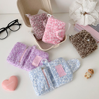 Porte-monnaie en peluche à imprimé léopard rose, joli sac de rangement pour cartes bancaires à double pliage, sac à cartes portable, mini sac