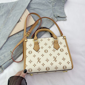 กระเป๋าถือผู้หญิงสไตล์เกาหลีแบบเรโทร ขนาดใหญ่ วัสดุ PU คุณภาพสูง พร้อมซิปปิด - Product Image 6