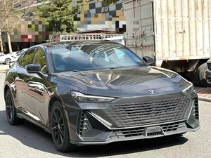 Changan UNI-V 1.5T <span class=keywords><strong>Premium</strong></span> <span class=keywords><strong>Auto</strong></span> 2022, Berlina Sportiva, Documenti Completi e Pronta per la Spedizione - Product Image 3