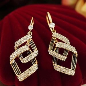 Boucles d'oreilles américaines, crochets d'oreilles géométriques en forme de diamant, haut de gamme, simples et à la mode, boucles d'oreilles de luxe légères N800332 - Product Image 2