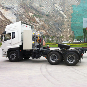 Camión Tractor Dongfeng 6x4 de 440hp con Capacidad de Remolque de 60 Toneladas, Nueva Energía Limpia Natural - Product Image 4