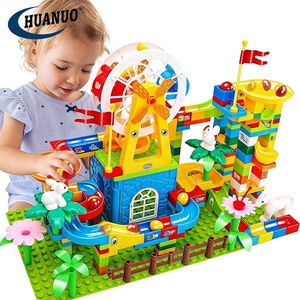 253 piezas de juguetes de bloques de construcción con pista de bolas, DIY, con temática de noria y pista de zoológico, juego de carreras de canicas para niños - Product Image 1