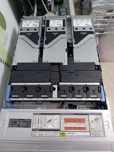 Servidor en Rack Dell PowerEdge R6525 1U, Dos Procesadores AMD EPYC <span class=keywords><strong>de</strong></span> hasta 128 Núcleos, 4 TB <span class=keywords><strong>de</strong></span> Memoria DDR4 ECC, SSD PCIe Gen4 NVMe - Product Image 2