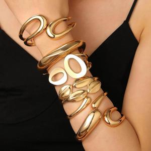 European American Punk Style Women's Personalized Geometric Gold Plated Alloy Bezel Setting Wide-Faced Collar Fashion Bangles - Product Image 1
