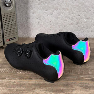 Nuove <span class=keywords><strong>Scarpe</strong></span> da <span class=keywords><strong>Ciclismo</strong></span> Dinamiche Unlocked per Uomo e Donna con Fondo Rigido per Bici da Strada e Mountain Bike con Fodera in Rete Autunnale - Product Image 3