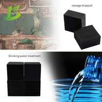 Kaufen Sie kubische Form aktiverter Kohlenstoff Kokosnuss-Schale Holzkohlewürfel für Fischtanks Aquarium-Filter Aquakulturen-Wasserbehandlung
