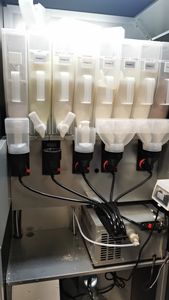 Máquina Expendedora de Proteína en Polvo de la Marca JW con Control Inteligente, Función de Agitación Independiente, Sistema Remoto Android y Soporte para Pago con Tarjeta - Product Image 6