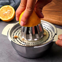 Handmatige citruspers van roestvrij staal met ingebouwde zeefbak, duurzame sapcentrifuge voor sinaasappel, citroen, limoen en verse sappen