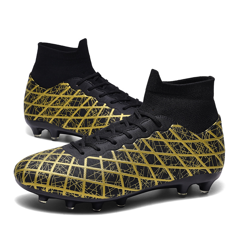 เล็บยาวสีดำ