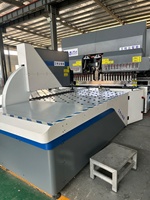 Cintreuse de panneaux CNC entièrement automatique avec moteur et changeur d'outils automatique pour le pliage multilatéral de tôles en acier au carbone