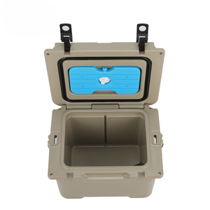 Glacière portable 17QT à panneau solaire, isotherme moderne, rotomoulée robuste, étanche aux fuites, pour camping, pêche, chasse, et conservation des aliments - Product Image 4