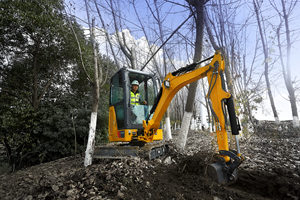 2026 Gran Oferta LiuGong 9018F Mini Excavadora de 1.8 Toneladas con Orugas Retráctiles para Construcción en Invernaderos y Espacios Estrechos - Product Image 4