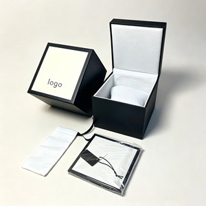 Cajas y estuches para relojes de marca de lujo personalizados con logotipo, juego de caja para reloj y brazalete de papel reciclable con bolsa de papel, tarjeta y manual para mujer - Product Image 1