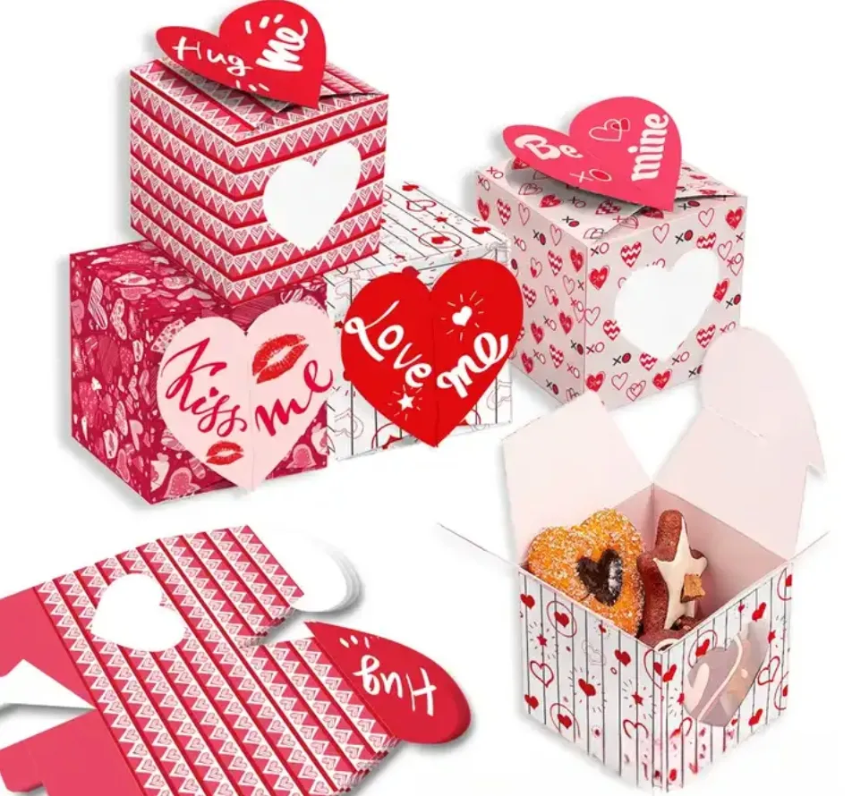 ヨーロッパとアメリカで人気の折りたたみ式ハート型ギフトボックス、愛のプリントクッキーボックス、クリスマスチョコレートキャンディーギフトボックス