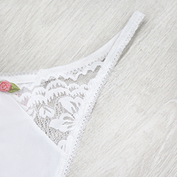 Culottes en dentelle sexy pour femmes, bas taille basse, perspective florale, string, lingerie, sous-vêtements confortables pour femmes, culotte blanche