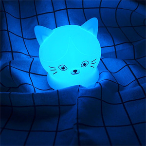 Regalo per bambini camera da letto per dormire simpatico gatto lampada da notte decorativa luce da tavolo a batteria piccola notte luce per bambini - Product Image 5