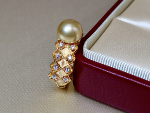 Anello Regolabile in Argento S925 con Zirconia Cubica e <span class=keywords><strong>Perla</strong></span> Naturale delle Filippine <span class=keywords><strong>del</strong></span> <span class=keywords><strong>Mare</strong></span> <span class=keywords><strong>del</strong></span> Sud Dorato Disegnato a Mano - Product Image 1