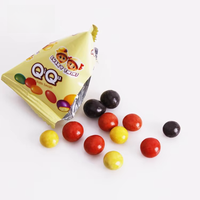 Vente en gros de collations halal personnalisées bonbons aux haricots au chocolat laiteux en triangle sucré pour enfants