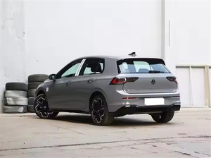 Golf <span class=keywords><strong>2023</strong></span> de segunda mano, 8.5 Compact Turbo DSG R-Line Lite, volante a la izquierda, neumáticos R17, asientos de cuero, techo solar - Product Image 4