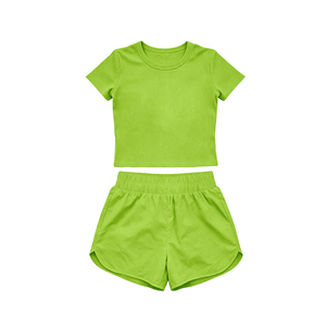 GSSO3767 Conjunto de yoga de verano para niñas, falda verde hierba con estampado sólido y camiseta de manga corta, para niñas activas - Product Image 1