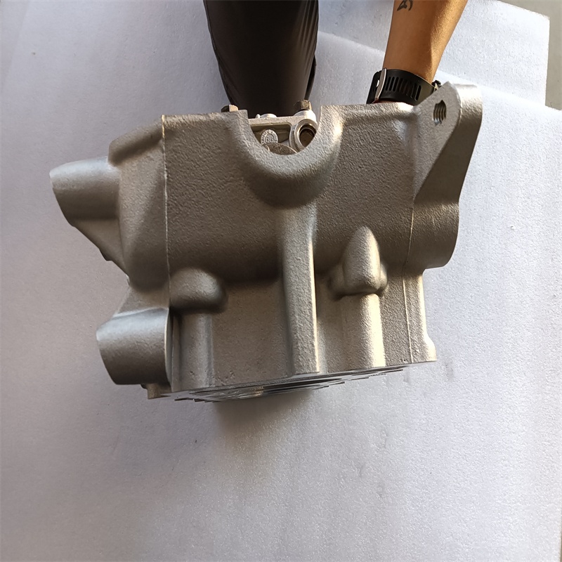 ガンベルト 4g54 Cylinder Head for Mitsubishi 1.8 4WD, 2.0 DL Engines